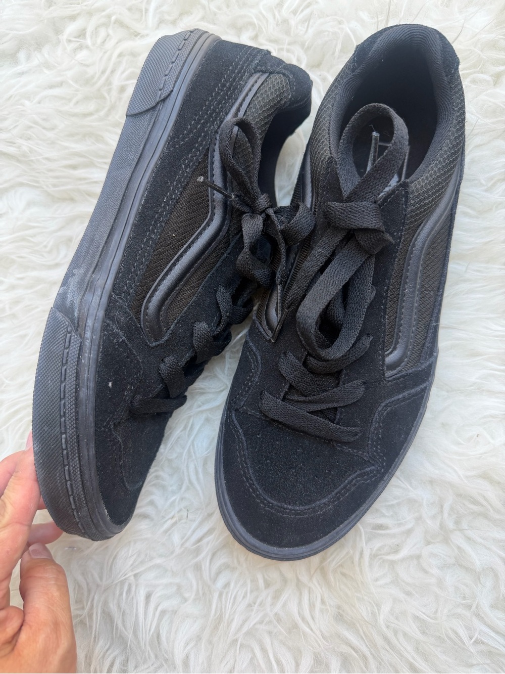Vans Kids Black Low-Top Skate Sneakers